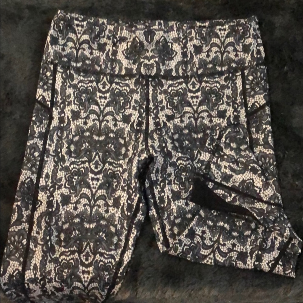 Workout capris